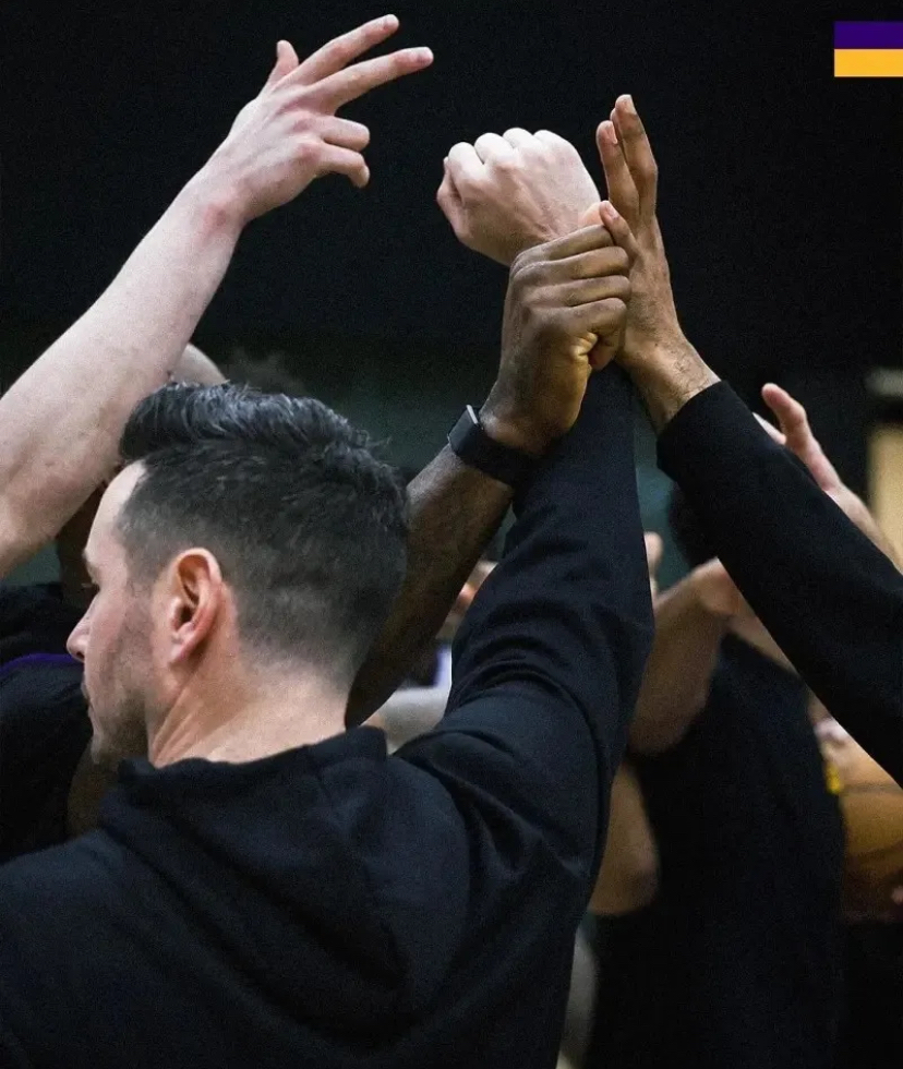 九游官网-关于集结日NBA总决赛焦点战；洛杉矶湖人战术微调；管理层满意；轮换策略成焦点的信息